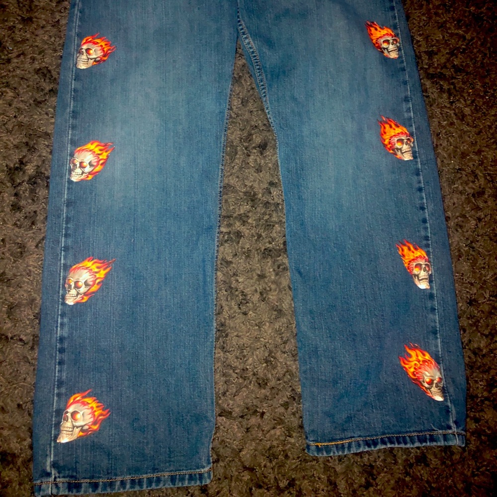 Custom flaming skull jeans ❤️‍🔥- baggy fit